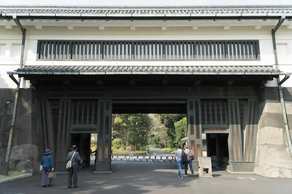 Otemon gate (1)